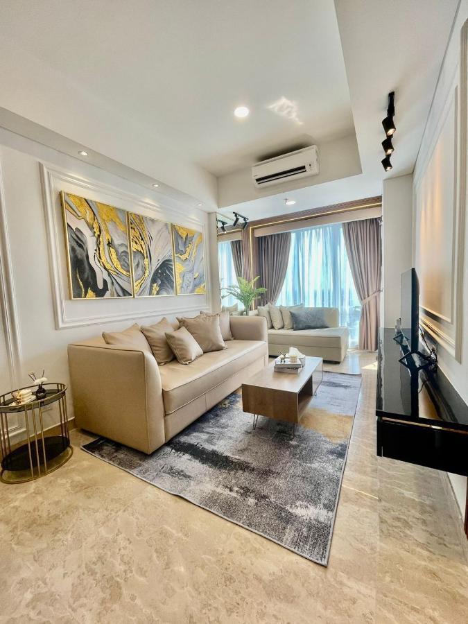 Insta-worthy Staycation At 2br Luxury - Podomoro Empire Tower Medan