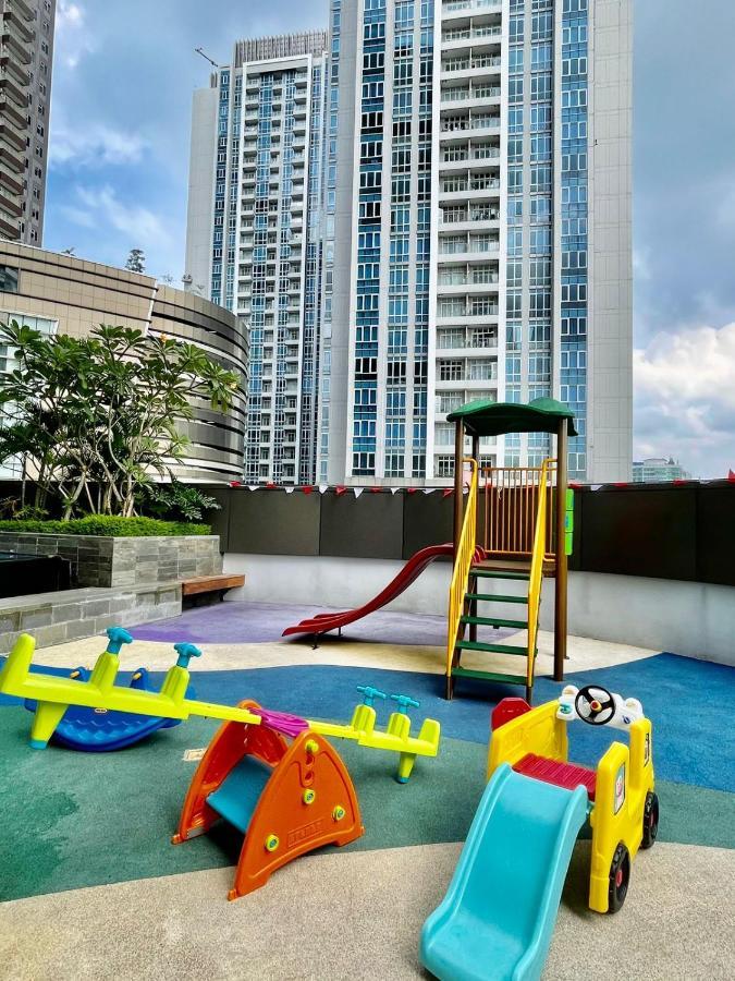 Apartment Insta-worthy Staycation At 2br Luxury - Podomoro Empire Tower *