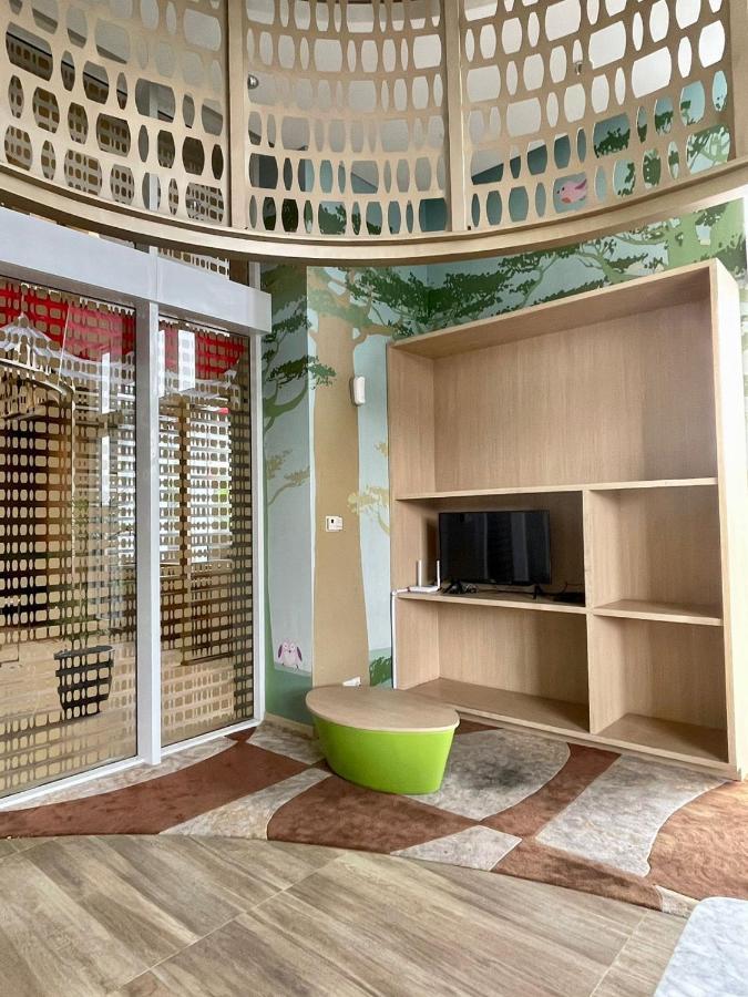 Insta-worthy Staycation At 2br Luxury - Podomoro Empire Tower Apartment Medan