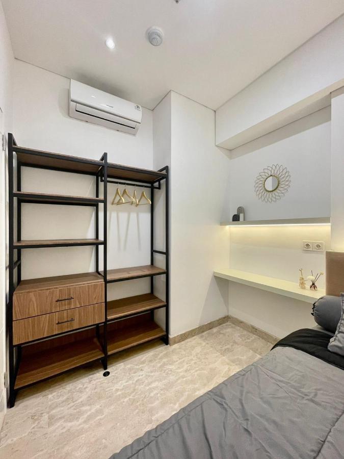 Insta-worthy Staycation At 2br Luxury - Podomoro Empire Tower Apartment Medan