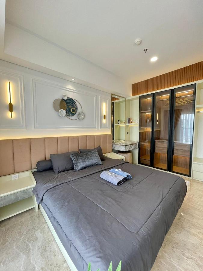 Insta-worthy Staycation At 2br Luxury - Podomoro Empire Tower Apartment